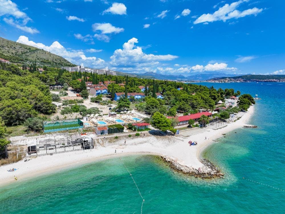 Apartmani Medena - Last minute ljeto s polupansionom u Trogiru za 4 osobe